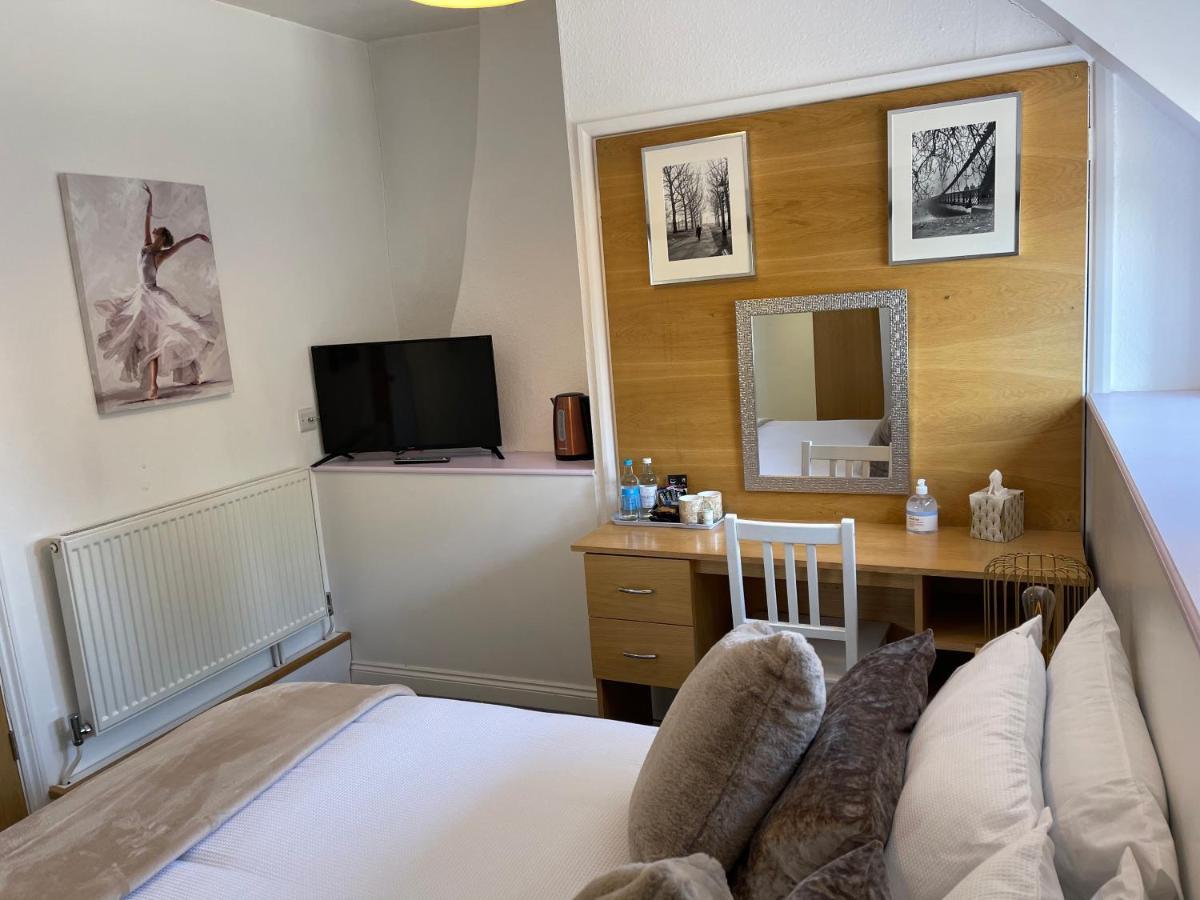 Potterspury The Coffee Pot Tavern B&B 외부 사진