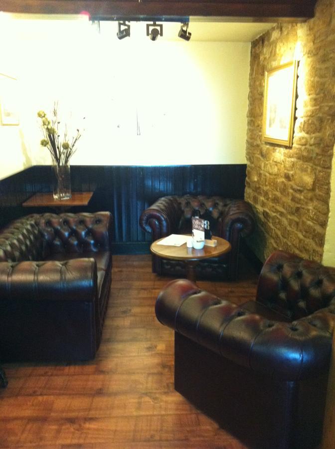 Potterspury The Coffee Pot Tavern B&B 외부 사진