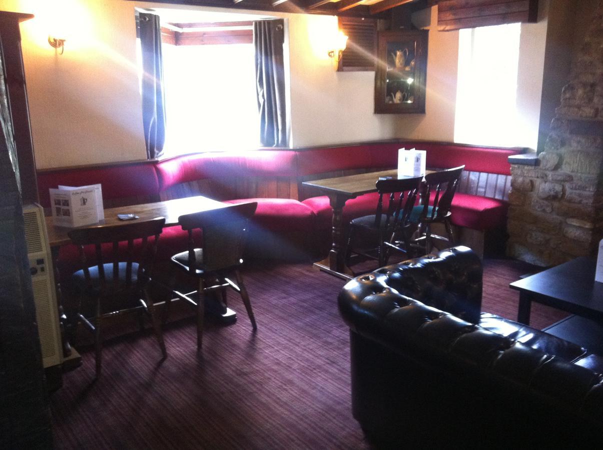 Potterspury The Coffee Pot Tavern B&B 외부 사진